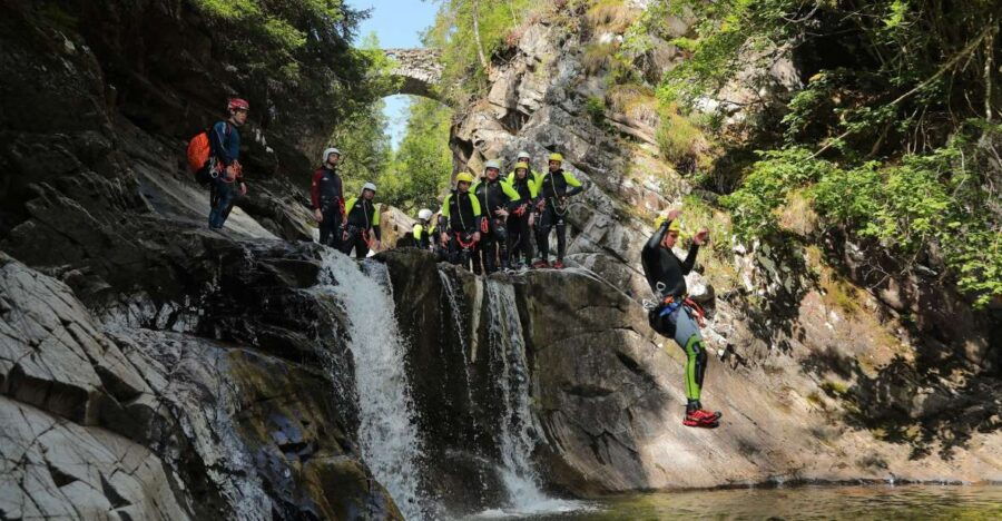 Pitlochry: Advanced Canyoning in the Upper Falls of Bruar