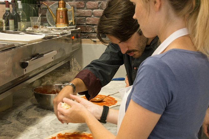 Pizza Hands On In The Heart of Rome - Good To Know