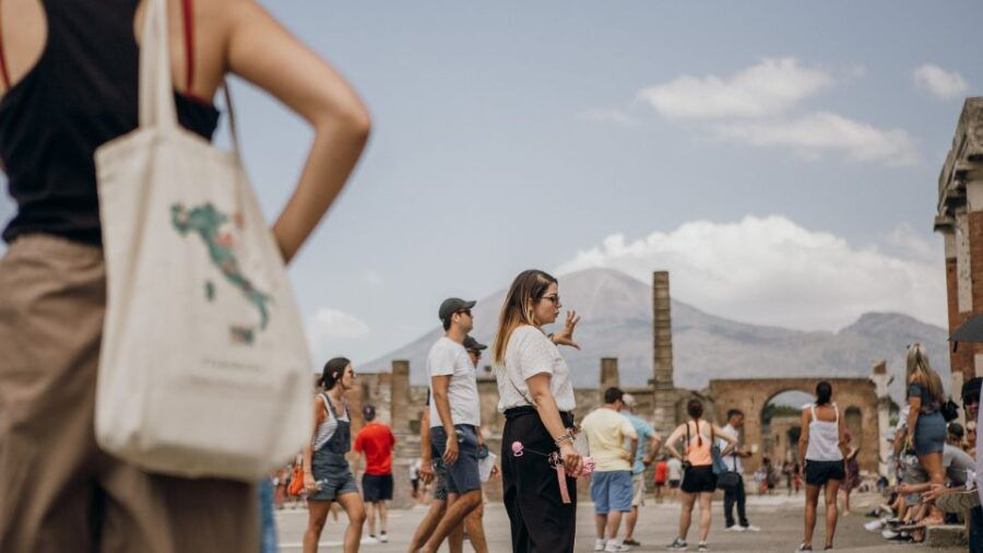Pompeii: Full Skip-The-Line Tour With Archaeologist Guide