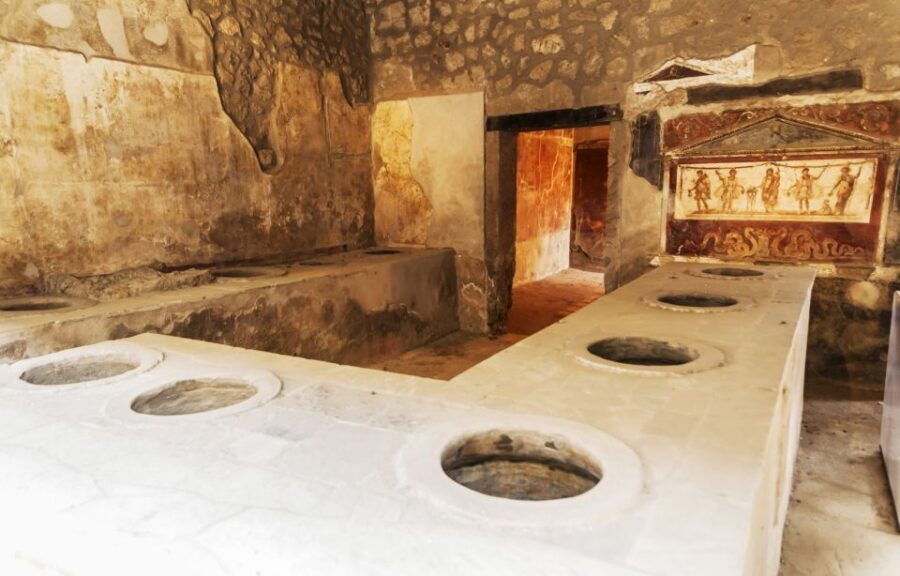 Pompeii: Guided Walking Tour With Skip-The-Line Entry