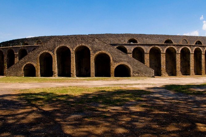Pompeii Sorrento and Positano up to 8ppl “Price for Vehicle”