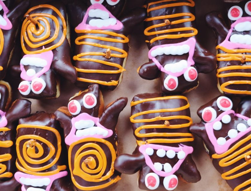 Portland: Guided Holiday Delicious Donut Tour With Tastings - Good To Know