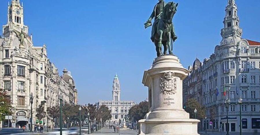 Porto City Full Day Minibus Tour, Lunch & Wine Tasting - Good To Know