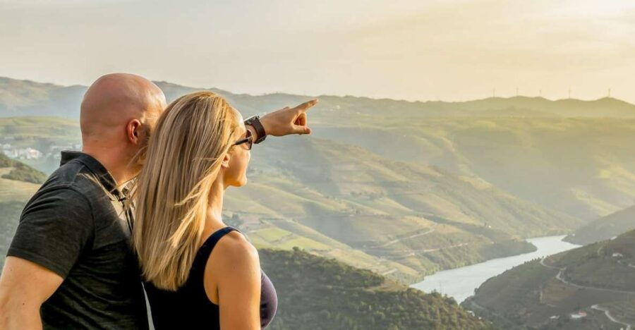 Porto: Douro Valley Tour With Wine Tasting, Cruise and Lunch - Good To Know