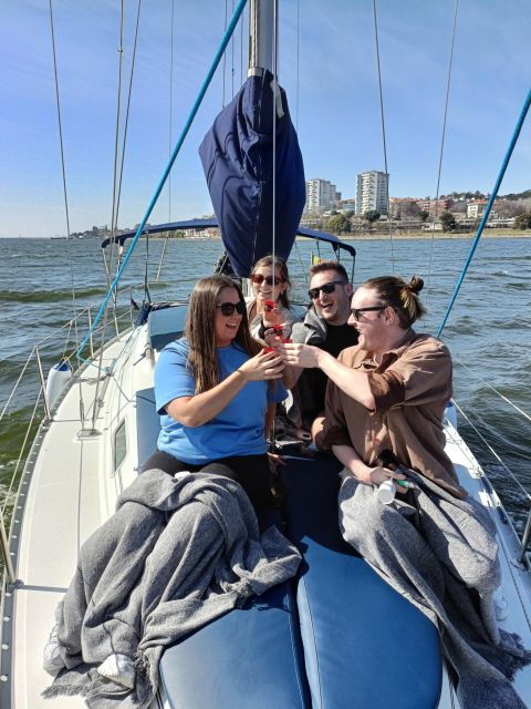 Porto: Exclusive Party Aboard a Charming Sailboat With Drink - Good To Know