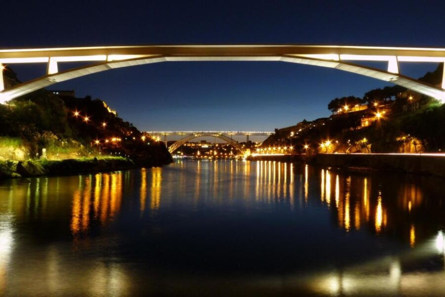 Porto Night Tour With Dinner and Fado Show - Good To Know