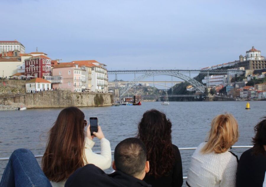 Porto: Premium Private Yatch Cruise With Porto Wine Tasting