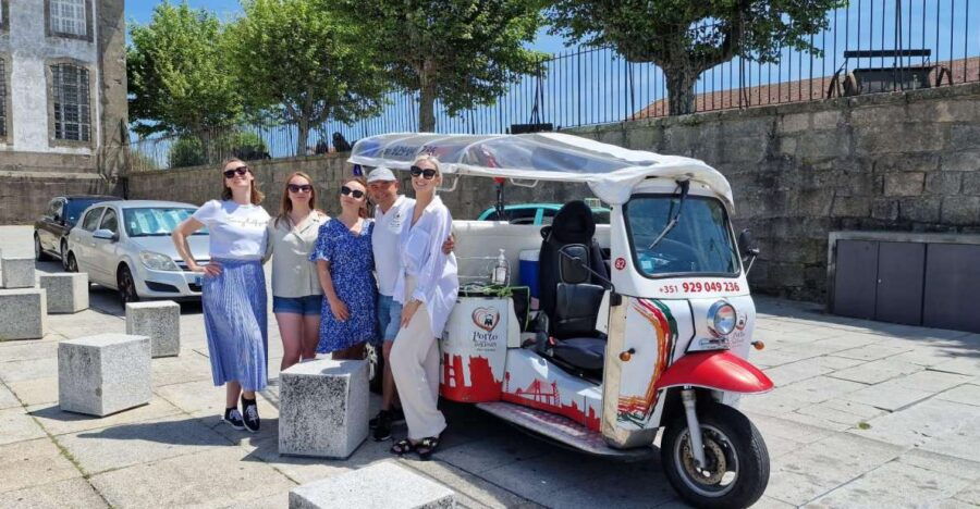 Porto: Tuktuk Tours With Wine Tasting - Good To Know