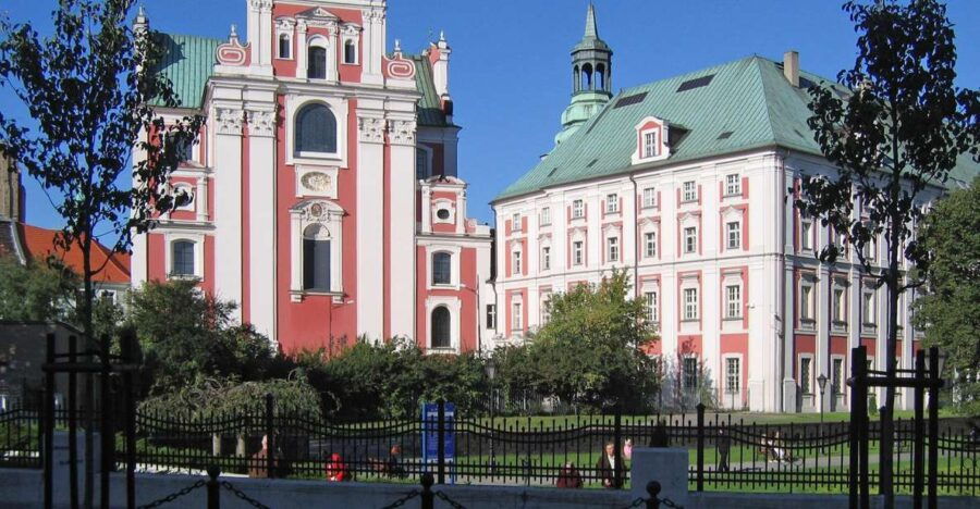 Poznan Old Town and Croissant Museum Private Walking Tour - Good To Know