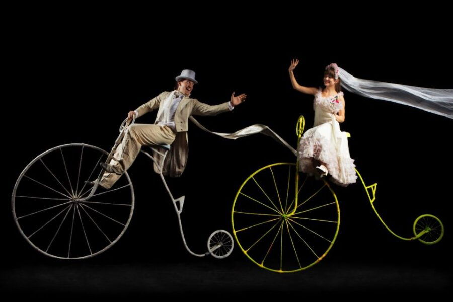 Prague: 1.5-Hour Black Light Theater Srnec Performance - Good To Know