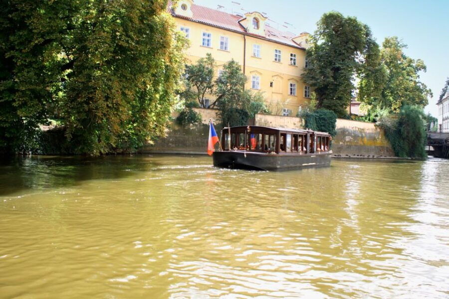 Prague: 1.5-Hour River Boat Cruise and Guided Tour - Good To Know