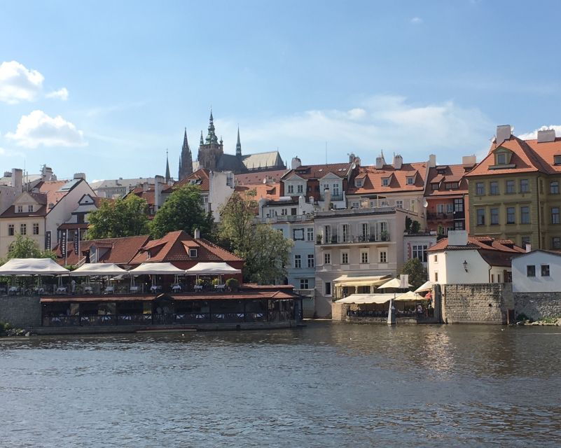Prague: 1-Hour Vltava River Cruise - Good To Know