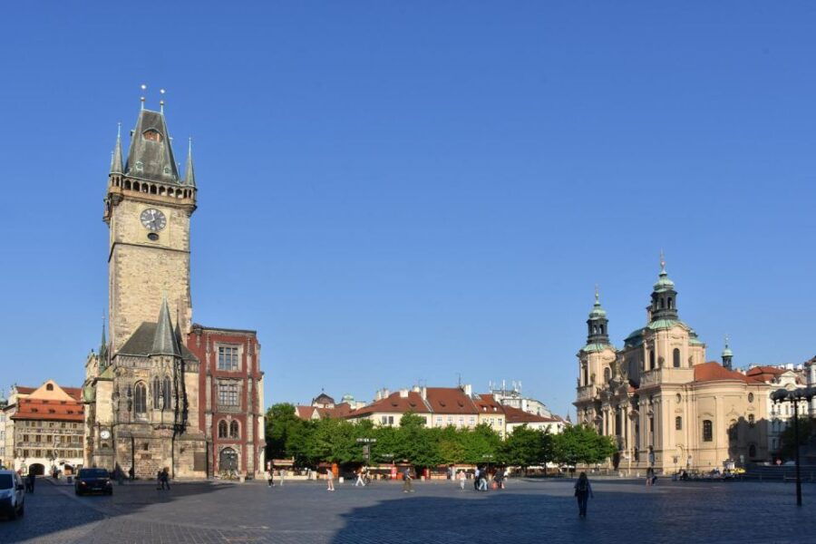 Prague 3-Hour Tour With Astronomical Clock Admission - Multilingual Live Tour Guide Availability