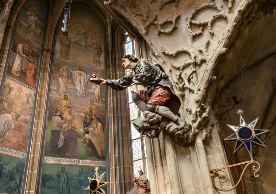 Prague Castle: Private Tour With Admissión Tickets - Good To Know