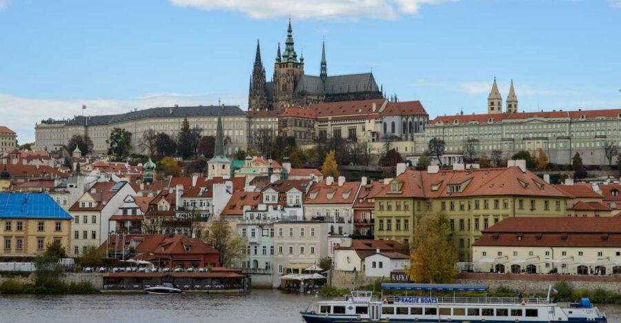 Prague Castle Tour With Tickets - Good To Know