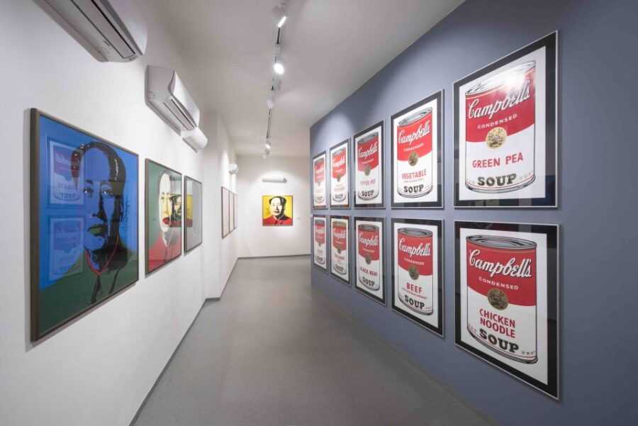 Prague: Central Gallery Ticket With up to Three Exhibitions