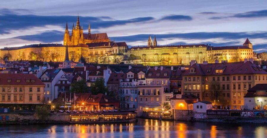 Prague: Evening Photography Tour by Car - Good To Know