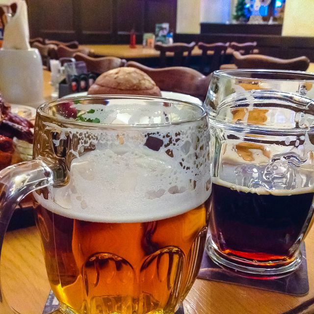 Prague: Full-Day Tour With Lunch and River Boat Cruise - Good To Know