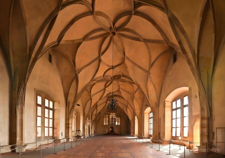 Prague: Guided Tour With Local Guide and Admissión Tickets. - Good To Know