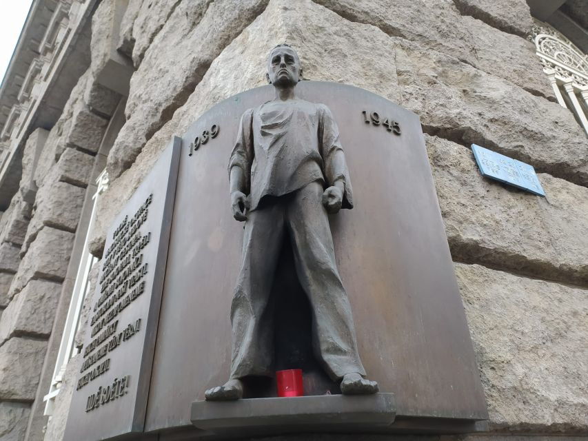Prague: Historical Walking Tour With Focus on World War 2 - Good To Know