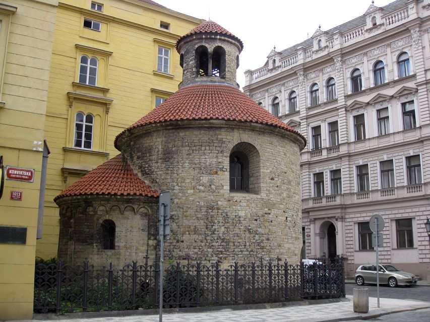 Prague: Old, New, and Jewish Towns Guided Walking Tour - Good To Know