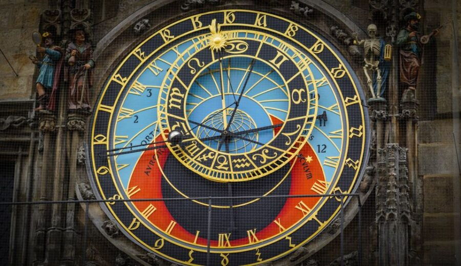 Prague: Old Town Highlights & Hidden Gems Guided Tour - Good To Know