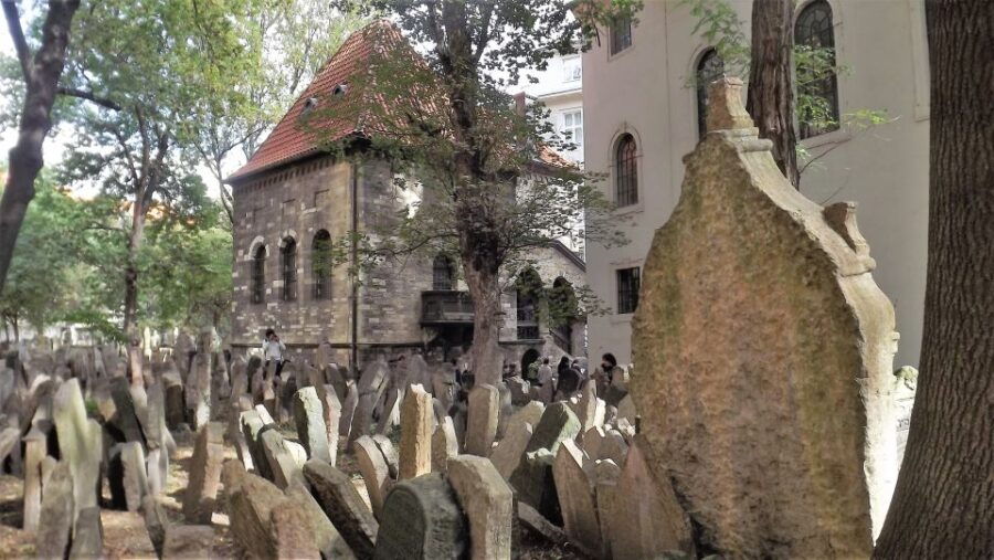 Prague: Prague Castle, Jewish Quarter, Clock Tower Admission - Good To Know