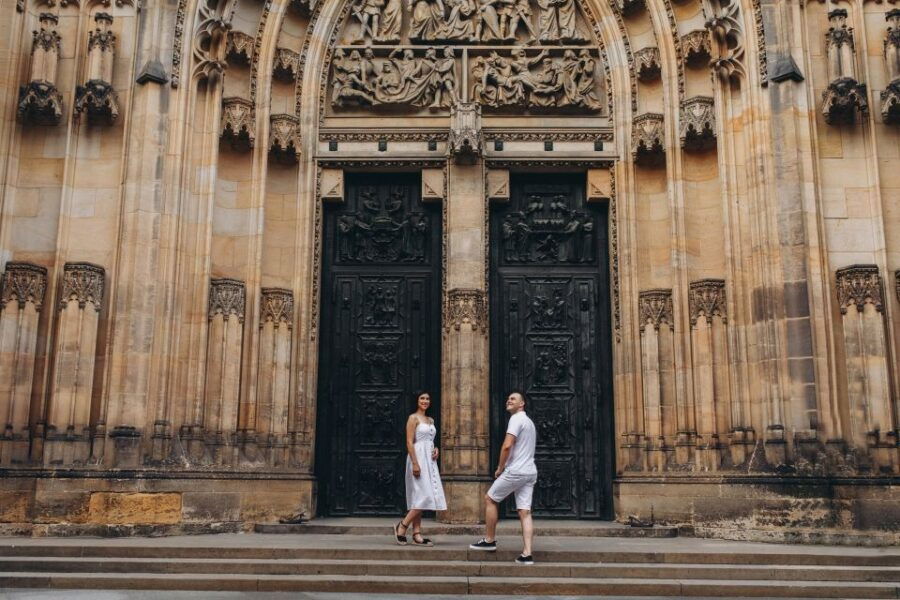 Prague: Professional Photoshoot at Prague Castle - Good To Know
