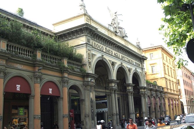 Private 3-Hour Walking Tour of Bologna With Private Official Tour Guide