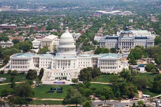 Private 4-Hour Walking Tour in Washington With Official Tour Guide