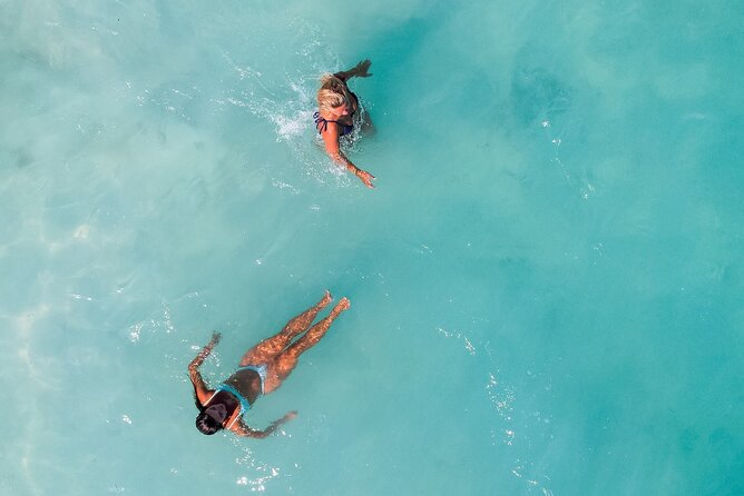 Private 4-Hr Island Escape Tour in Turks and Caicos