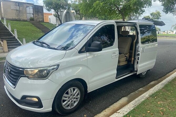 Private Airport Transfer Service To and From Uvero Alto