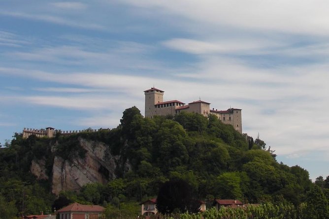Private Angera Fortress and Arona Day Trip (Feb )