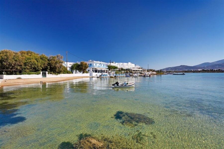 Private Boat Cruise Antiparos, Despotiko & Panteronisia