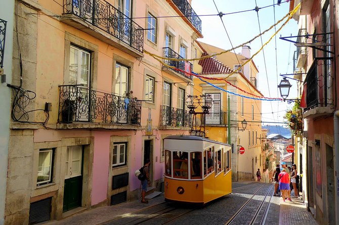 Private Car Transfer From Braga to Lisbon With 2 Hours for Sightseeing - Good To Know