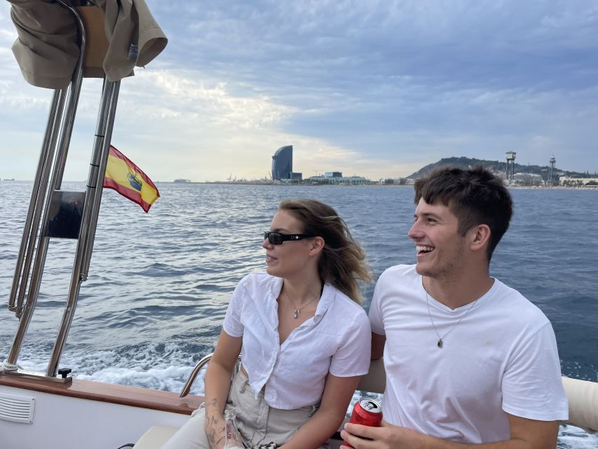 Private Classic Yacht Tour With Drinks and Snacks - Good To Know