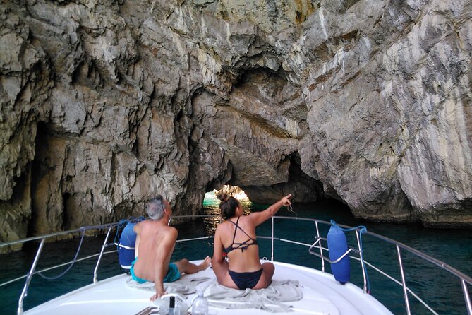 Private Cruise to Capri From Sorrento - Yacht 40