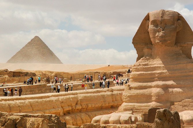 Private Day Tour to Giza Pyramids and the Egyptian Museum From Alexandria