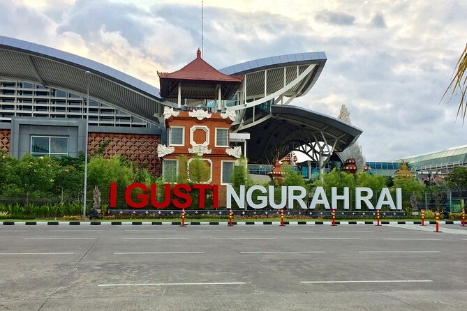 Private Departure Transfer: Hotel to Airport Canggu and Tabanan