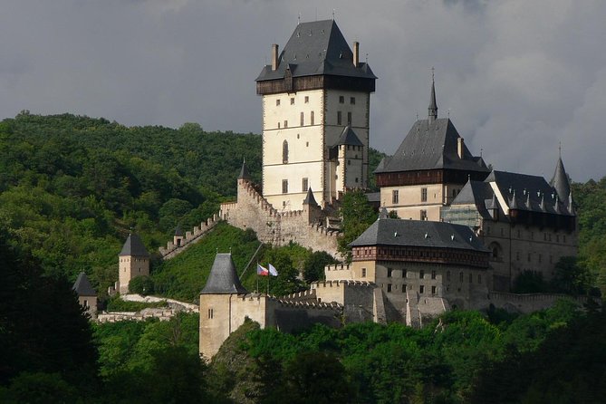 Private Door-To-Door Transfer From Frankfurt to Prague With 2h for Sightseeing - Booking Confirmation and Details