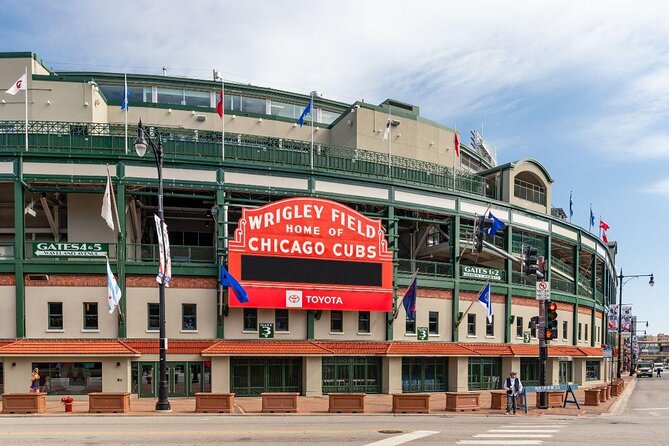 Private Downtown Chicago SUV Sightseeing Transfer Service