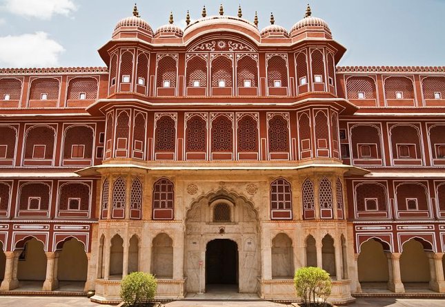 Private Full-Day Jaipur City Sightseeing Tour by Car & Driver