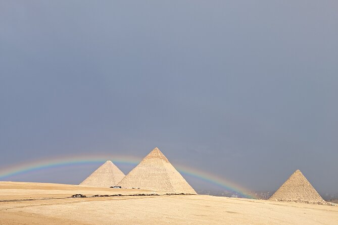 Private Full-Day Tour in Giza