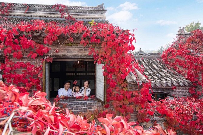 Private Gubei Water Town and Simatai Trip With English Speaking Driver Service