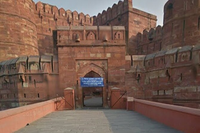 Private Guide for Taj Mahal Same Day Agra and Its Monuments - Guides Knowledge and Inclusions