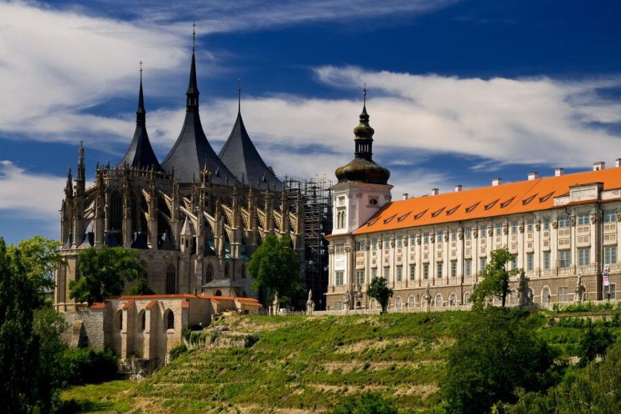 Private Guided Tour From Prague to UNESCO Kutna Hora - Good To Know