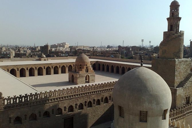 Private Guided Tour to the Mosques of Sultan Hassan, Al-Rifai, and Ibn Tulun in Cairo
