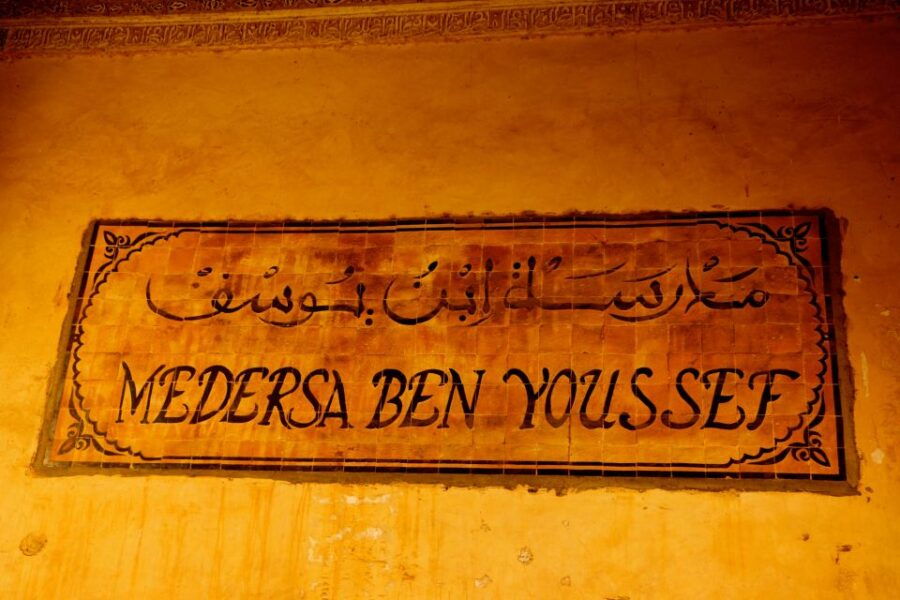 Private-Half-Day Walking Sightseeing Best Guide In Medina - Good To Know