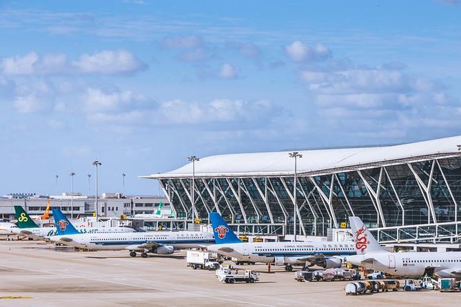 Private Hongqiao Airport Arrival Transfer to Shanghai City Hotel or Residence - Booking Details