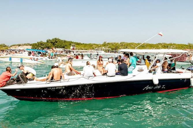 Private Island Hopping Tour to Rosario Islands on a 42ft Speedboat - Tour Inclusions and Highlights